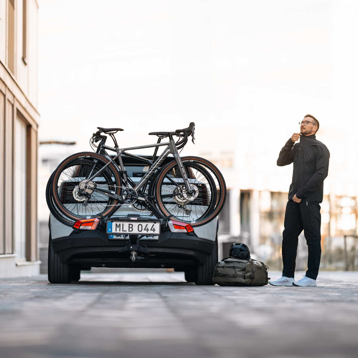 THULE OUTPACE 3-BIKE TOWBALL CARRIER
