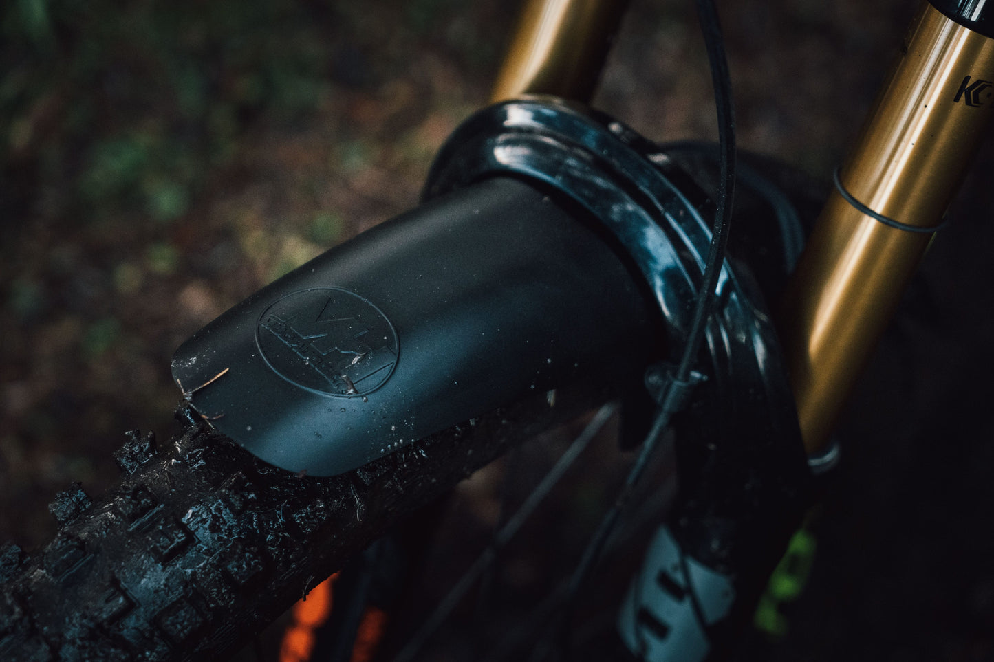 MUDHUGGER EVO BOLT-ON FRONT GUARD LONG