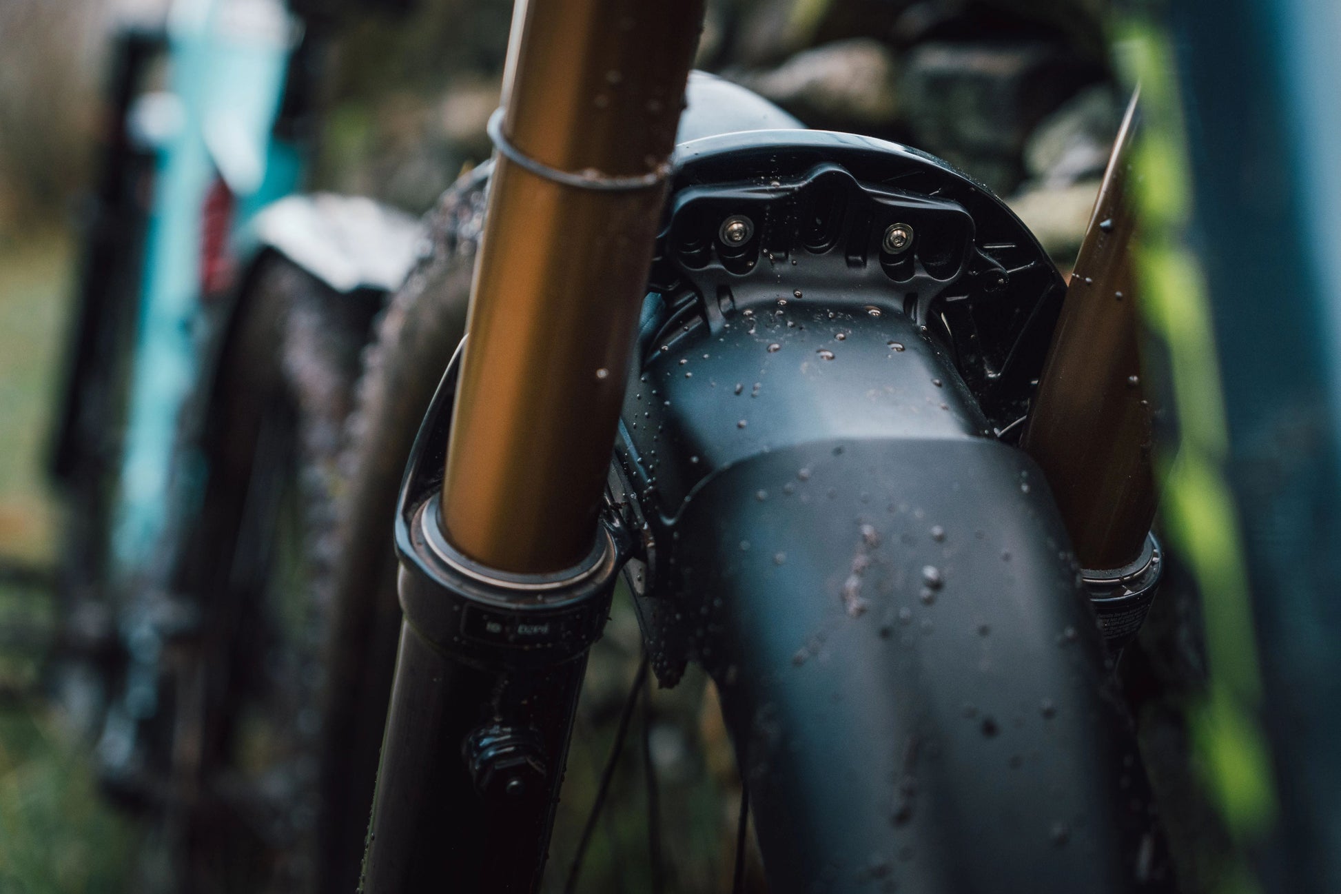 MUDHUGGER EVO BOLT-ON FRONT GUARD LONG