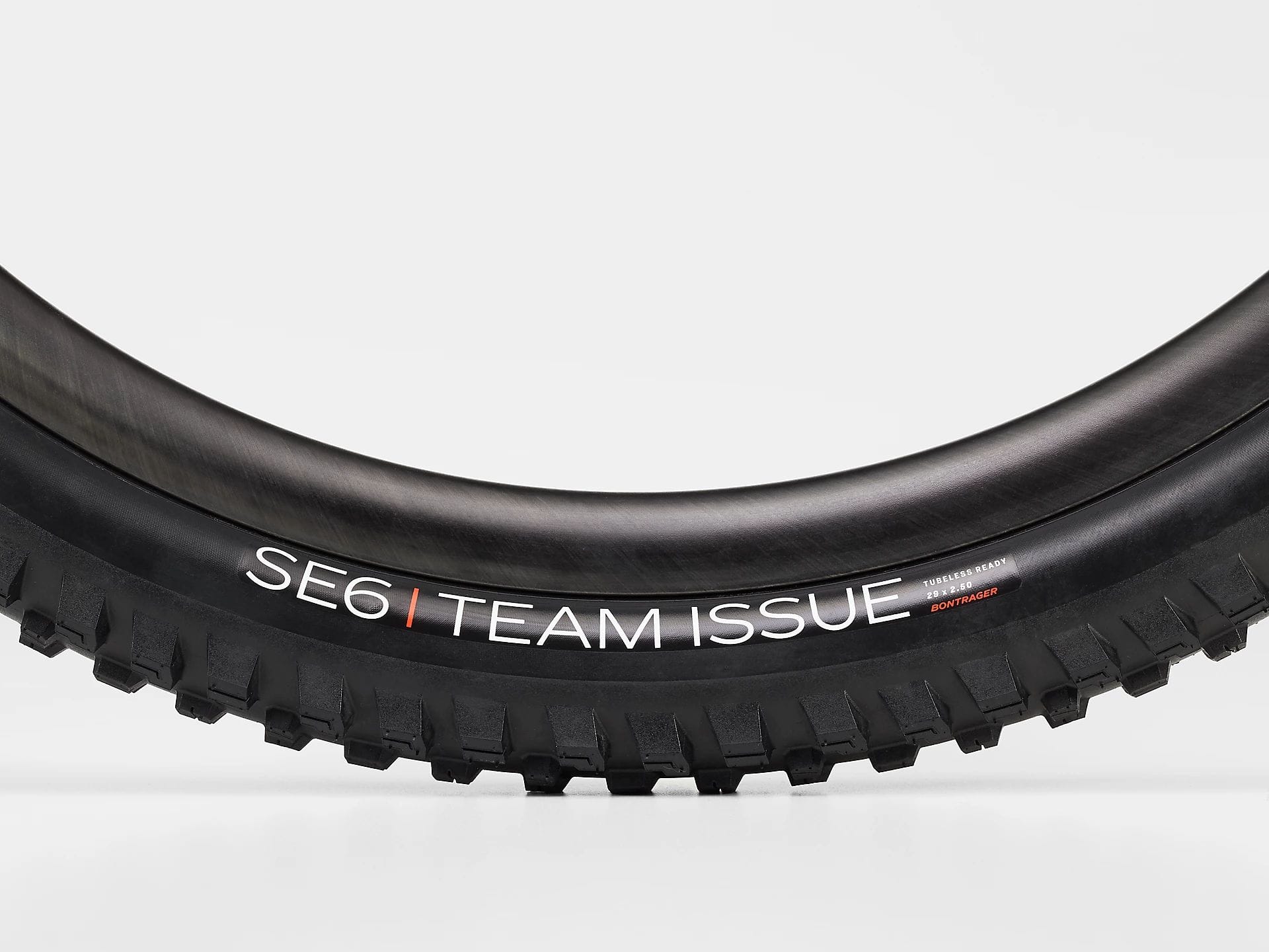 BONTRAGER SE6 TEAM ISSUE 29x2.50 TLR MTB TYRE