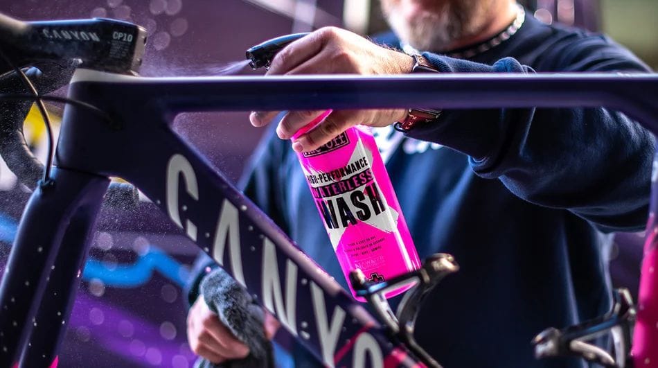 MUC-OFF HIGH PERFORMANCE WATERLESS WASH 750ml