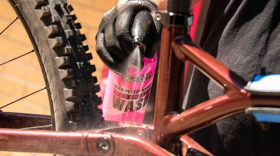 MUC-OFF HIGH PERFORMANCE WATERLESS WASH 750ml