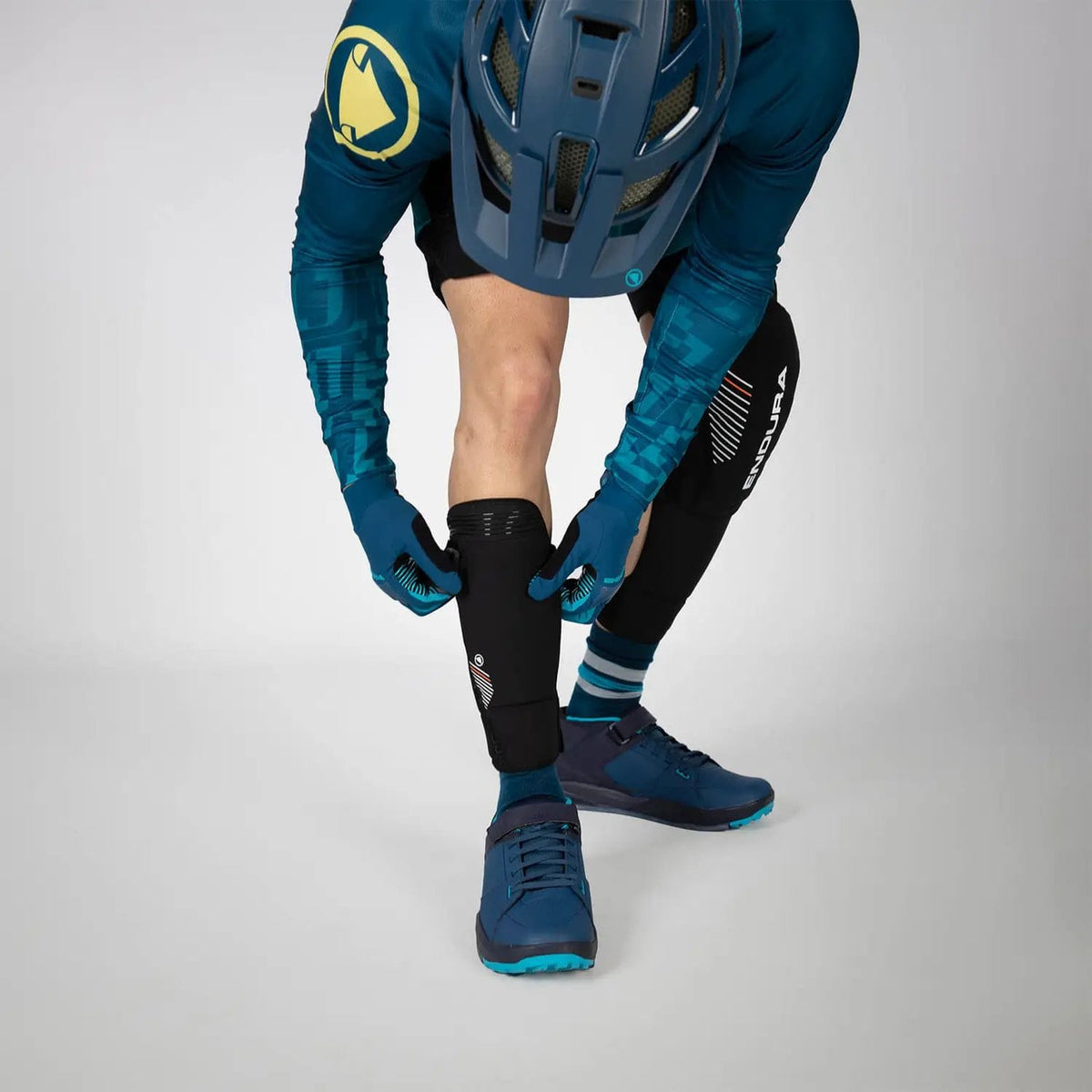 ENDURA MT500 D30 SHIN GUARD