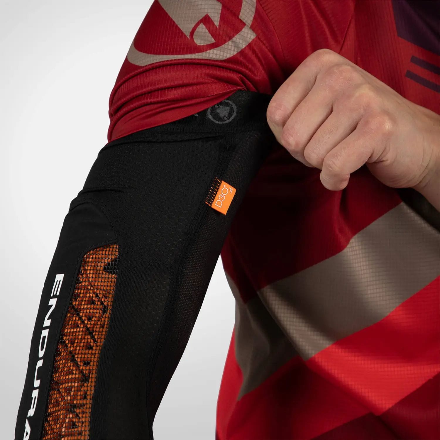 ENDURA MT500 D30 GHOST ELBOW PAD