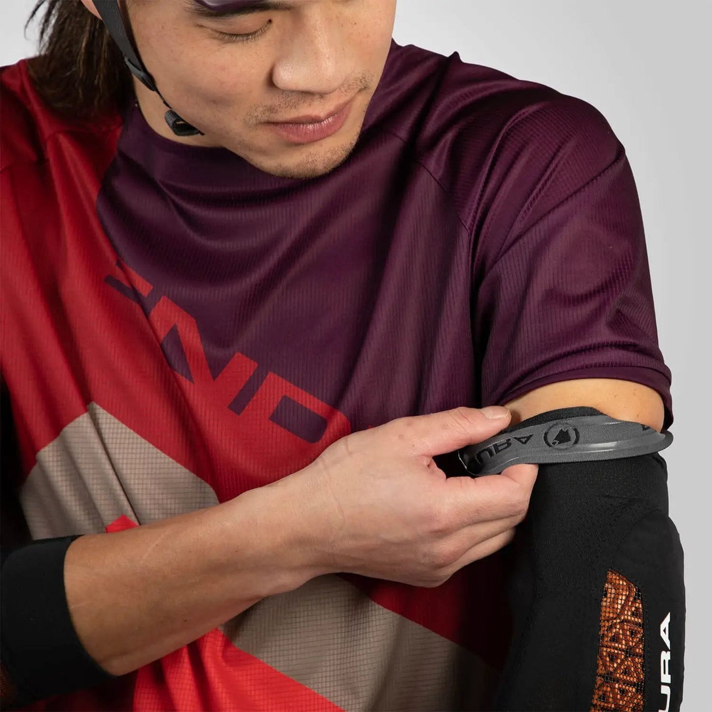 ENDURA MT500 D30 GHOST ELBOW PAD