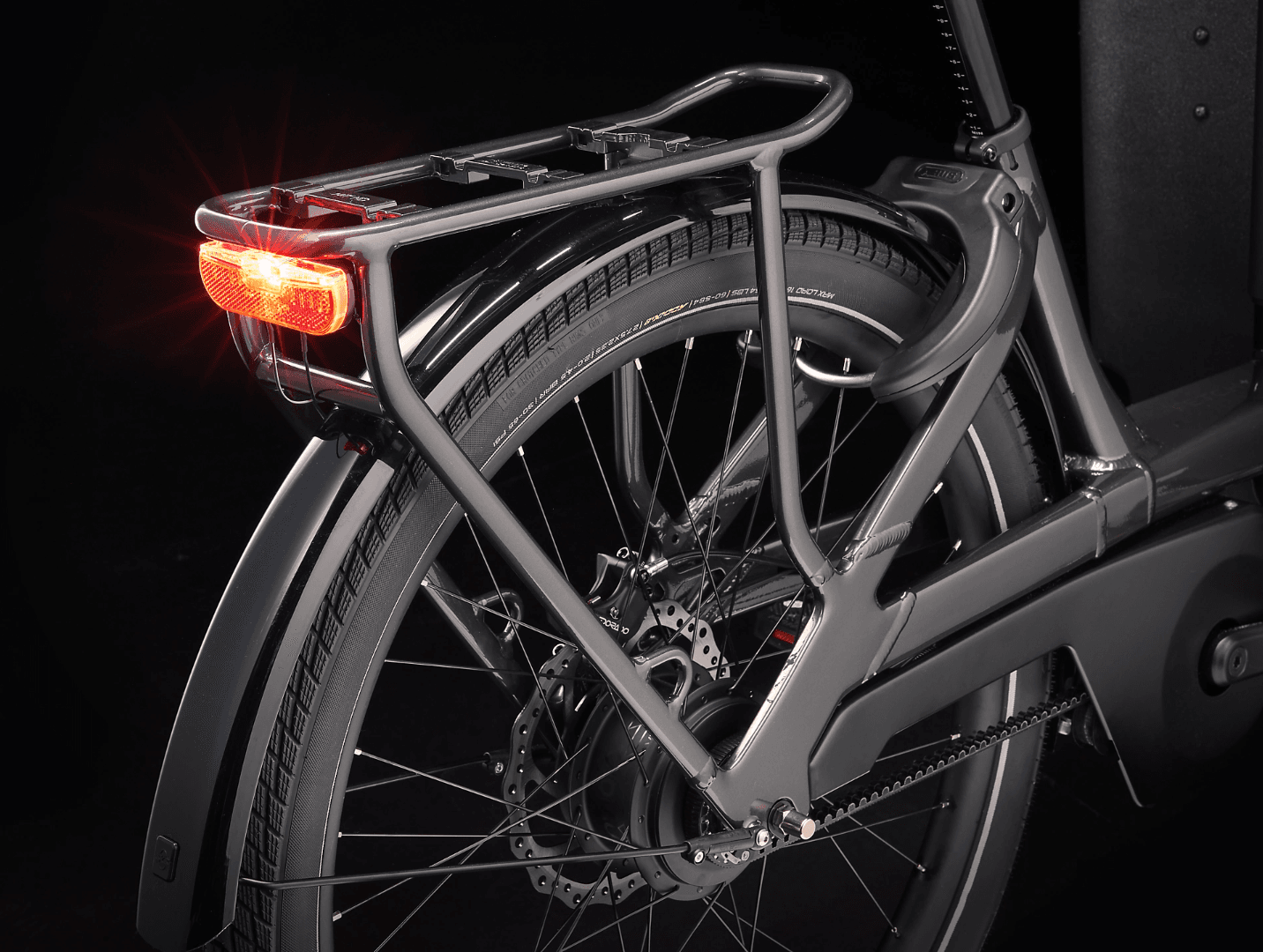 TREK FETCH+ 4 ELECTRIC CARGO BIKE 2025 DNISTER BLACK
