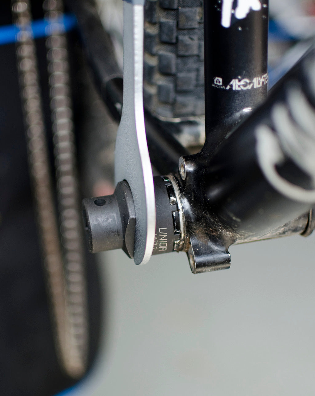 UNIOR BOTTOM BRACKET & BOSCH GEN. 3 & 4 LOCKRING TOOL 8 NOTCH 1671.2/4