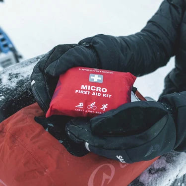 LIFESYSTEMS LIGHT & DRY MICRO FIRST AID KIT