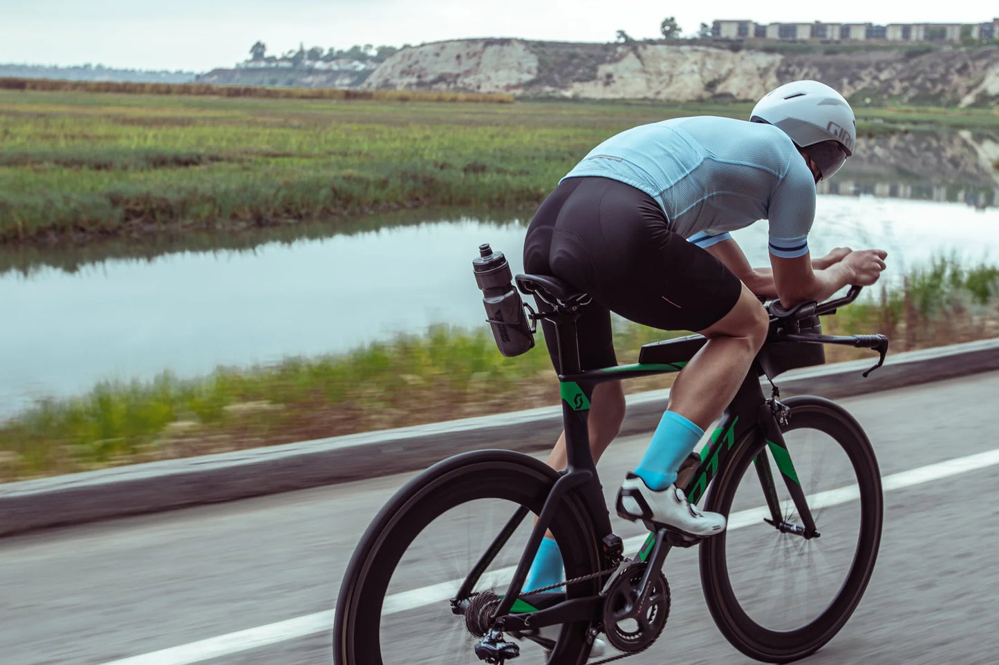 PROFILE DESIGN RM-10 REAR BOTTLE MOUNT BOTTLE CARRIER