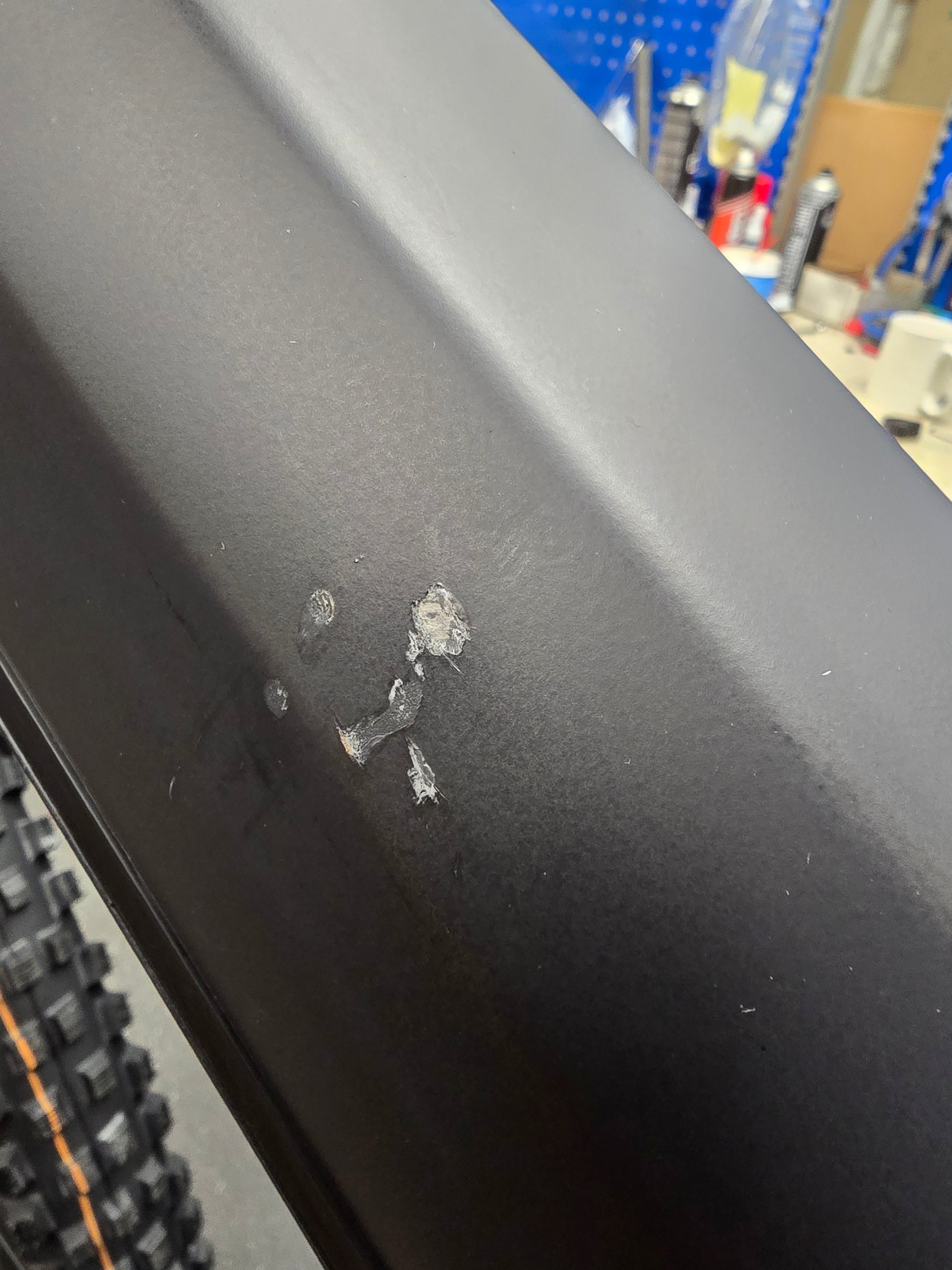 GIANT DEFY ADVANCED 0 ROAD BIKE 2025 GLOSS OCEAN TWILIGHT/CARBON SMOKE/CHROME **CHIPPED**