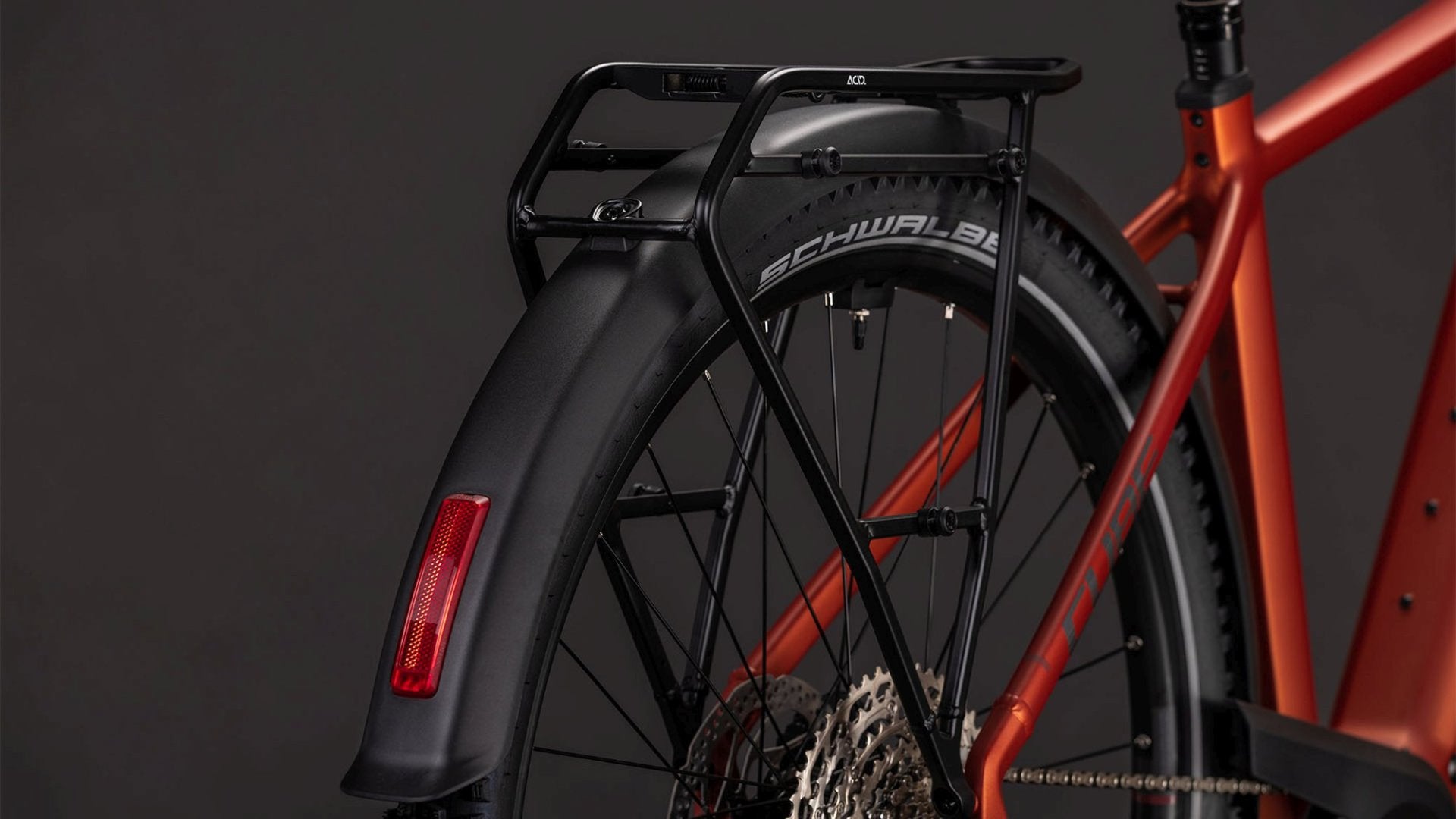 CUBE NURIDE HYBRID PRO 600 eTREKKING BIKE 2026 CHILLI' N 'BLACK
