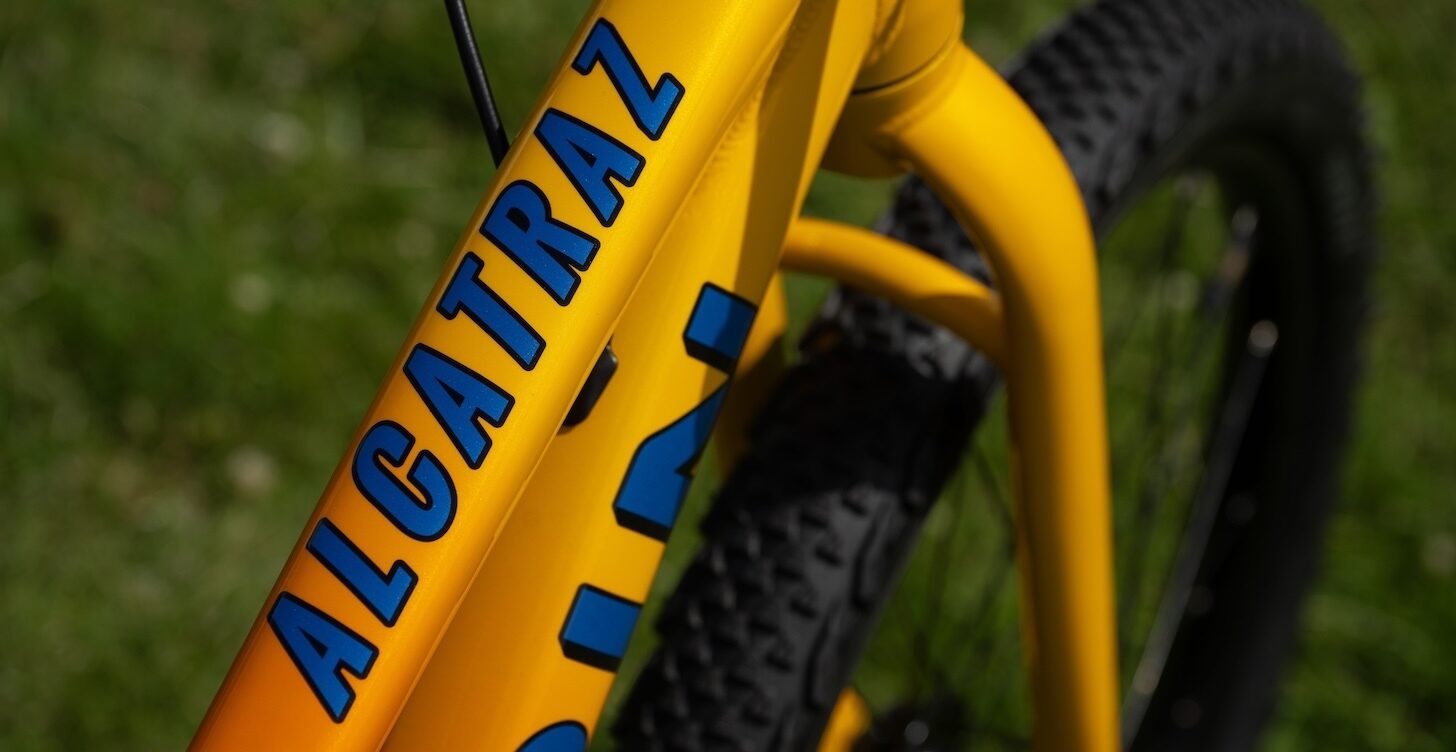 MARIN ALCATRAZ 24" DIRT JUMP HARDTAIL MTB BIKE 2025 YELLOW FADE