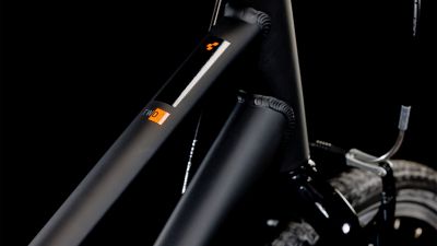 CUBE NUMOVE 200 KID'S MTB BIKE 2025 BLACK' N 'ORANGE