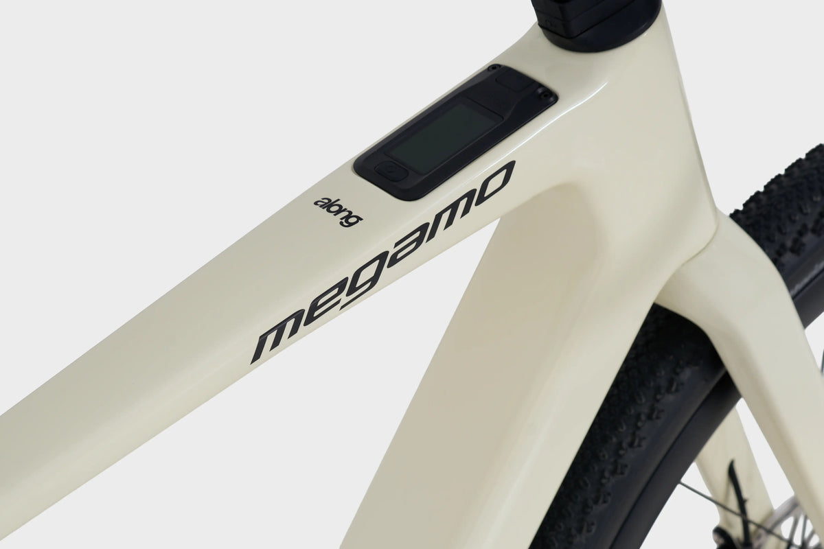 MEGAMO ALONG FLAT-BAR GRAVEL eBIKE 2027 SAND
