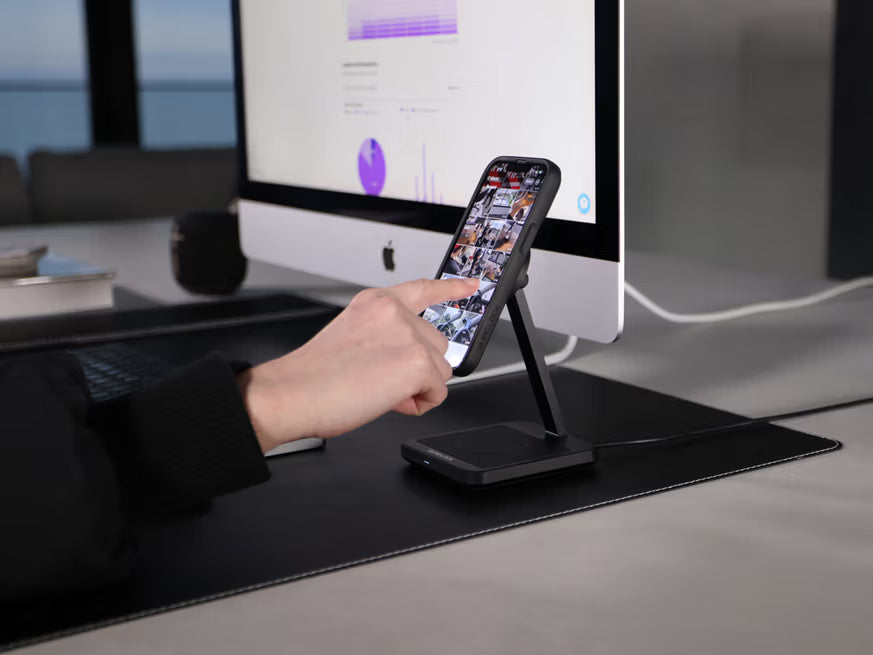 QUAD LOCK MAG DUAL DESKTOP WIRELESS CHARGER