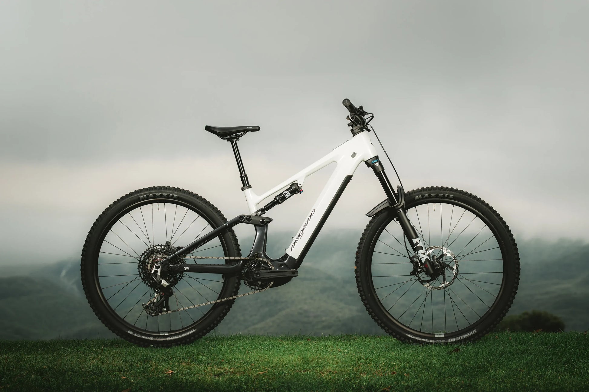 MEGAMO RYAL 10 FS eMTB BIKE 2027 WHITE