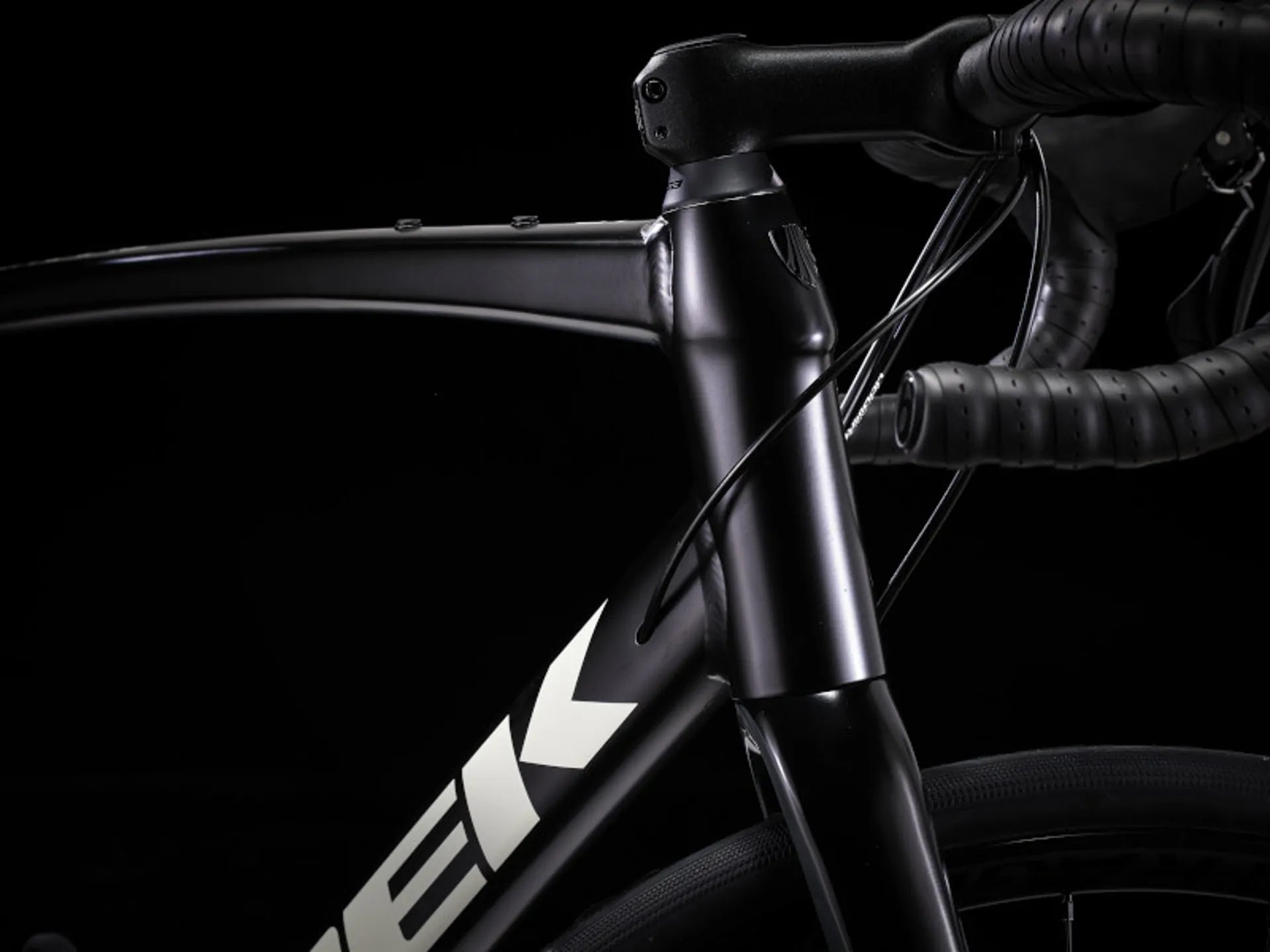 TREK DOMANE AL 5 GEN 4 ROAD BIKE 2026 MATTE TREK BLACK