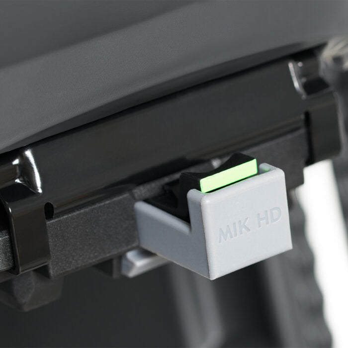 URBAN IKI REAR SEAT TA-KE MIK HD
