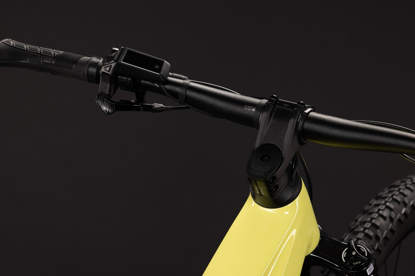 CUBE REACTION HYBRID RACE 800 eMTB BIKE 2027 BANANASPLIT 'N' BLACK (TRAPEZE)