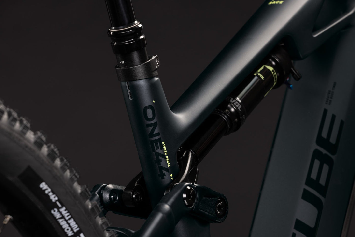 CUBE STEREO HYBRID ONE44 HPC RACE 800 eMTB BIKE 2027 COAL 'N' GREEN