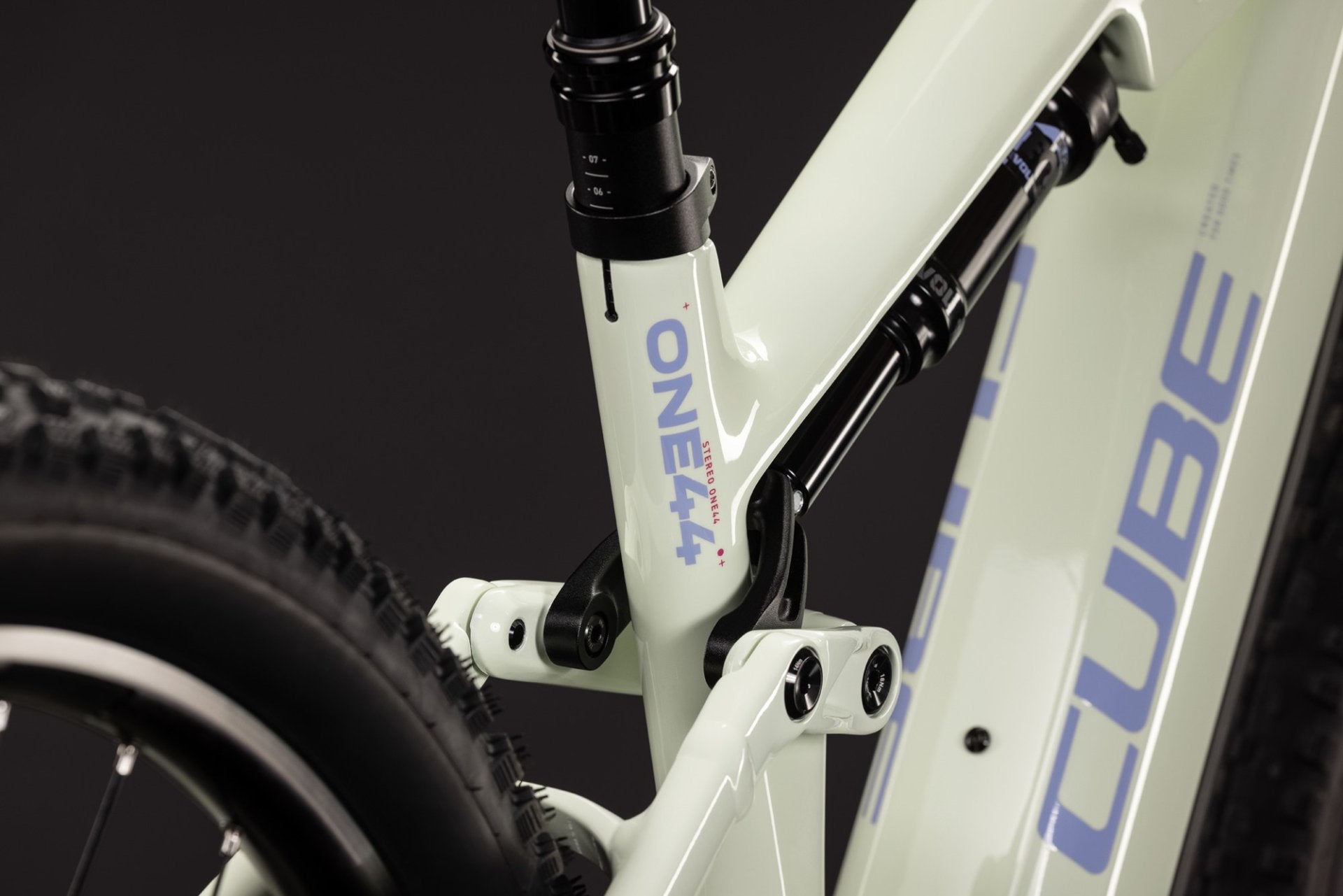CUBE STEREO HYBRID ONE44 HPC RACE 800 eMTB BIKE 2027 MELLOWYELLOW 'N' LILAC