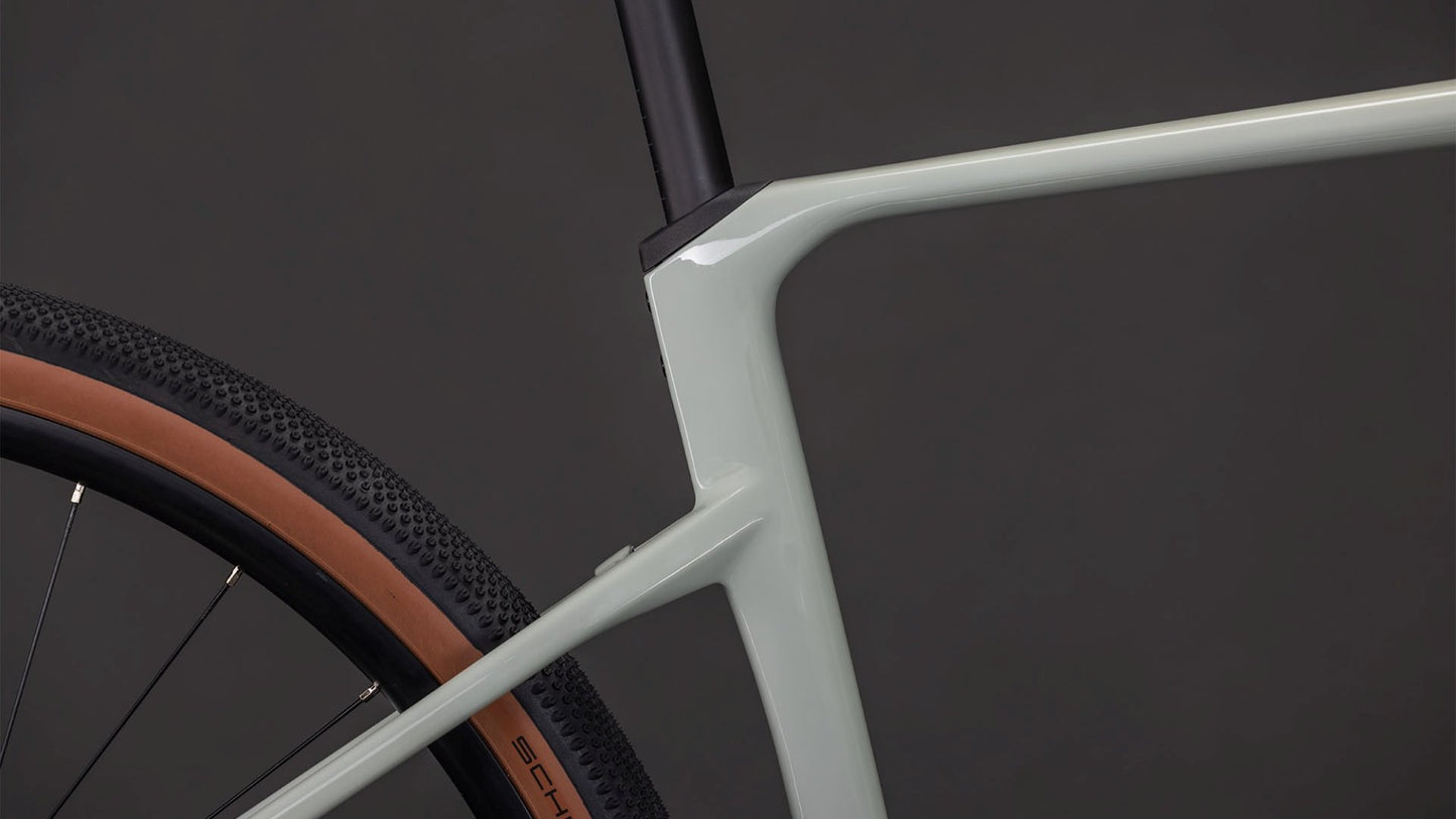 CUBE NUROAD HYBRID C:62 RACE 400X eGRAVEL BIKE 2026 REEDBEIGE' N 'BLACK