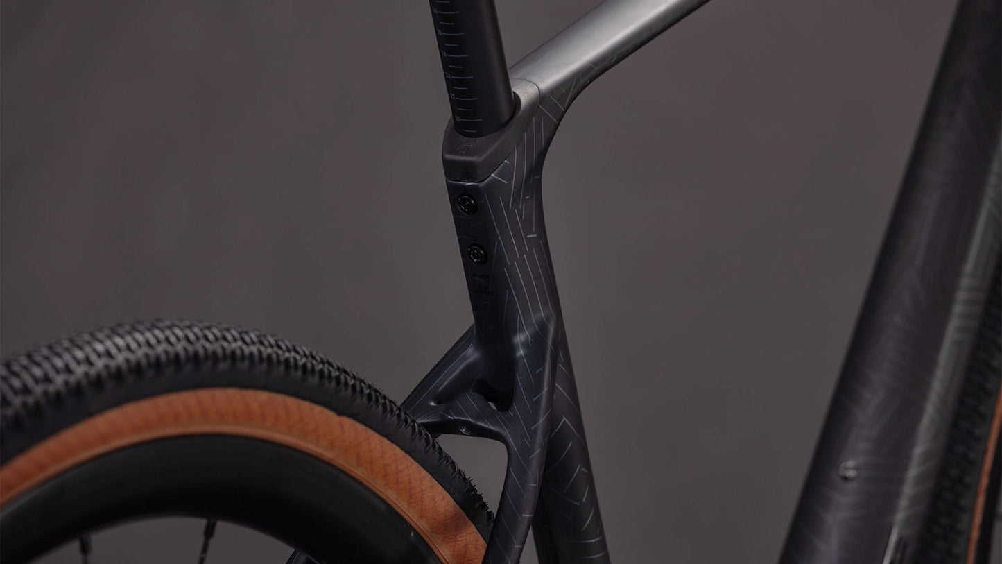 CUBE NUROAD C:62 EXC GRAVEL BIKE 2026 CARBON' N 'CRISSCROSS