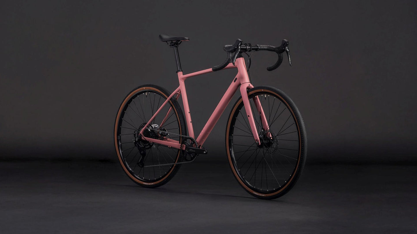 CUBE NUROAD ONE GRAVEL BIKE 2026 RUBY' N 'PUCE