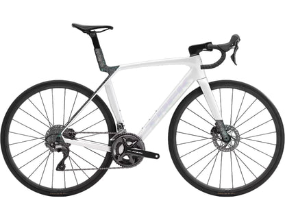 TREK MADONE SL 5 GEN 8 ROAD BIKE 2026 GLOSS CRYSTAL WHITE/MATTE DEEP SMOKE