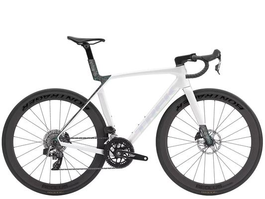 TREK MADONE SL 6 AXS GEN 8 ROAD BIKE 2026 GLOSS CRYSTAL WHITE/MATTE DEEP SMOKE