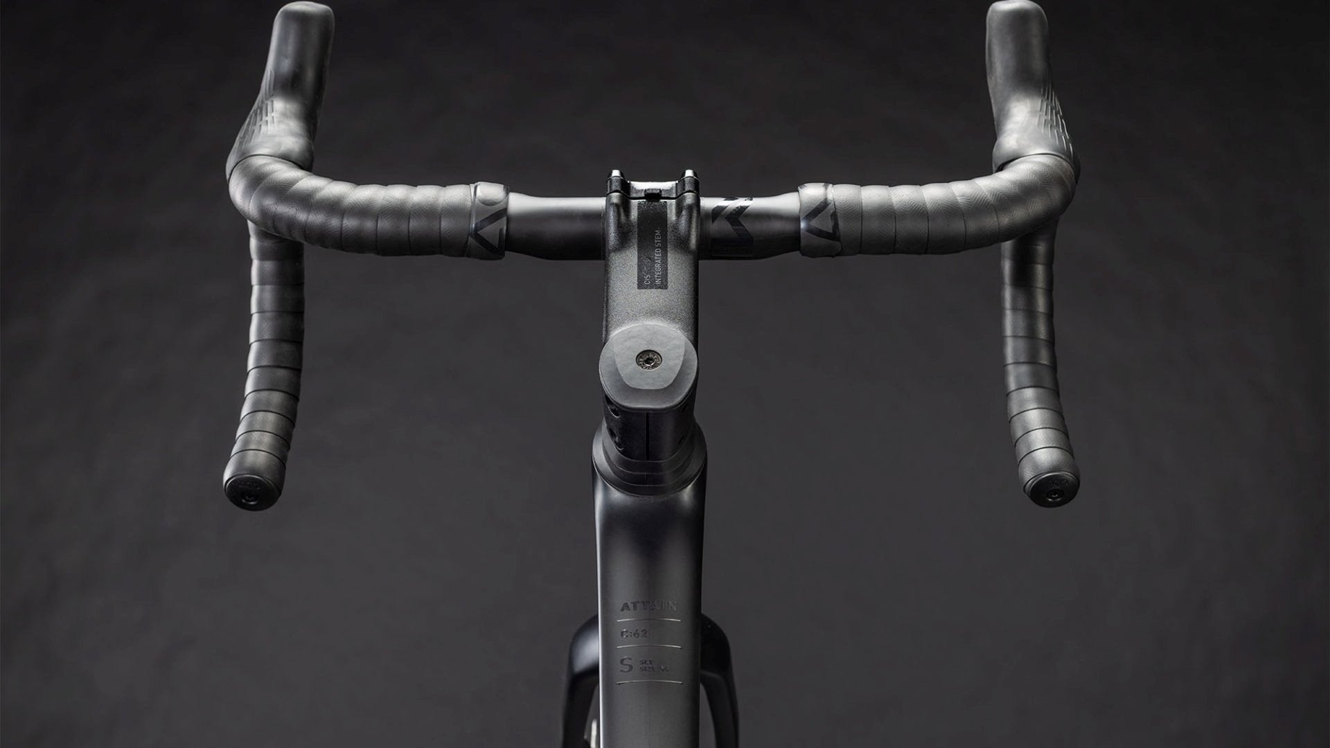 CUBE ATTAIN C:62 SLT ROAD BIKE 2026 CARBON' N 'COALCHROME