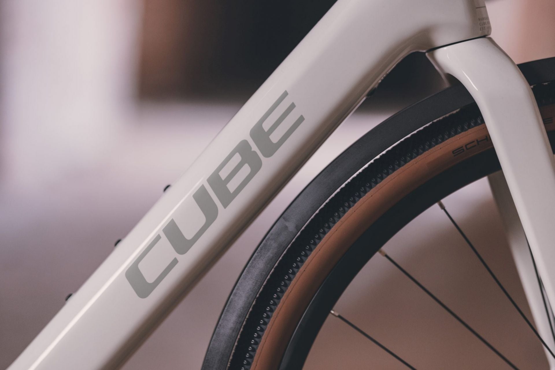 CUBE NUROAD HYBRID C:62 RACE FE 400X 29 eGRAVEL BIKE 2025 DESERTSTONE' N 'GREEN