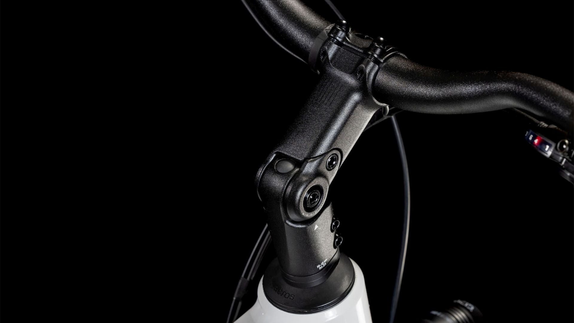 CUBE TOURING HYBRID ONE 500 eBIKE 2025 COTTON' N 'BLACK