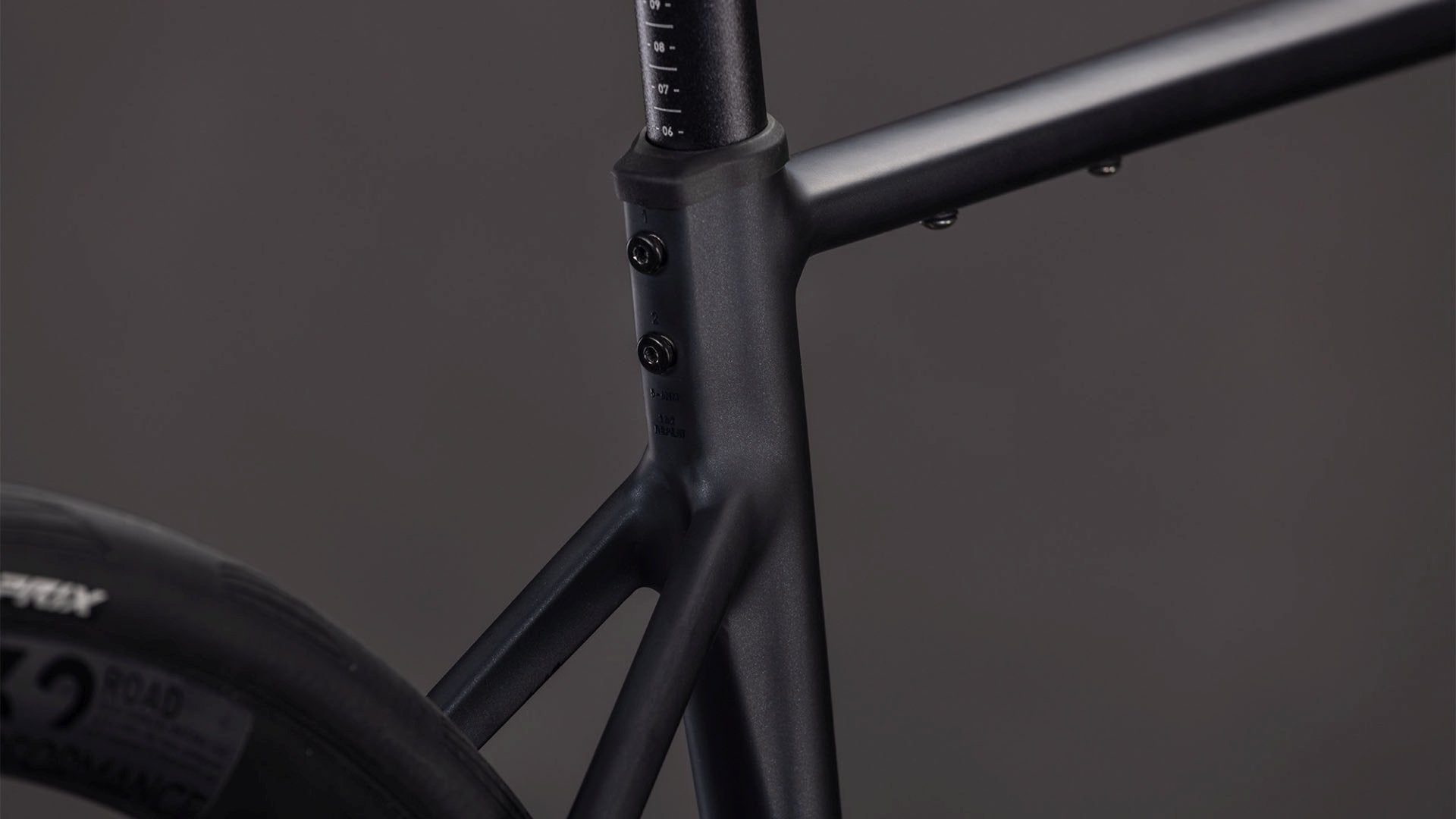 CUBE ATTAIN SLX ROAD BIKE 2026 COAL' N 'PRISM