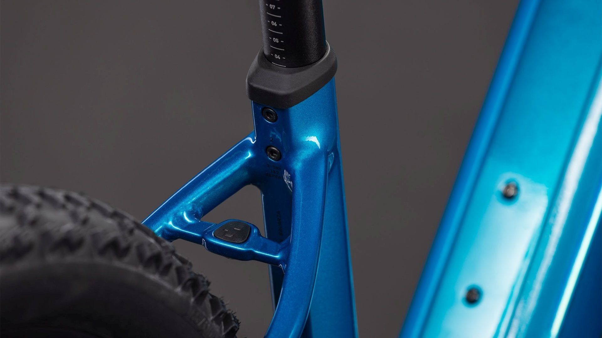 CUBE REACTION HYBRID PERFORMANCE 600 EASY ENTRY eMTB BIKE 2026 ELECTRICBLUE' N 'DAZZLE
