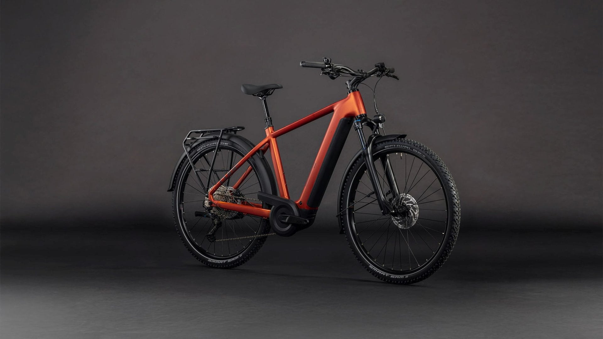 CUBE NURIDE HYBRID PRO 600 eTREKKING BIKE 2026 CHILLI' N 'BLACK