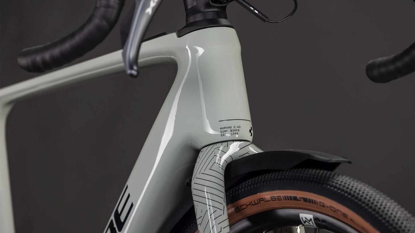 CUBE NUROAD HYBRID C:62 RACE 400X FE eGRAVEL BIKE 2026 REEDBEIGE' N 'BLACK