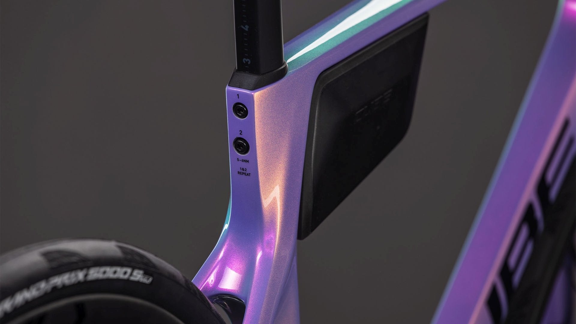 CUBE AGREE C:62 SLX ROAD BIKE 2026 COSMICPURPLE' N 'BLACK
