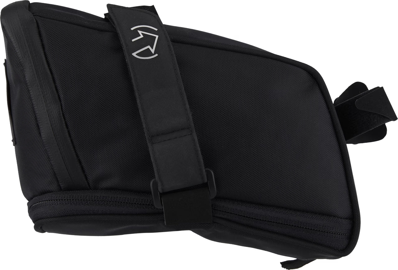 PRO PERFORMANCE SADDLE BAG 2000ml