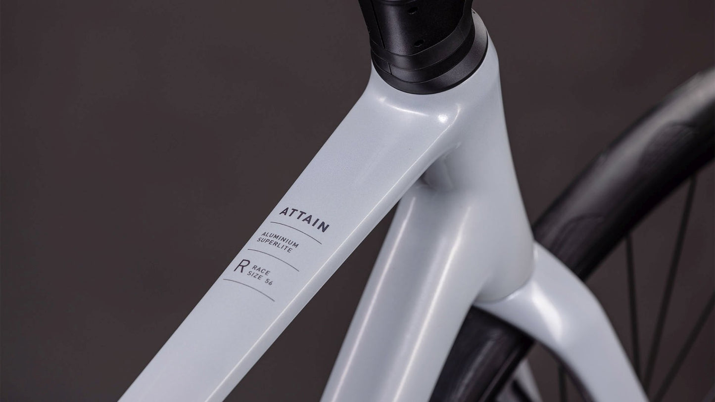 CUBE ATTAIN RACE ROAD BIKE 2026 FOGGREY' N 'SHIFT