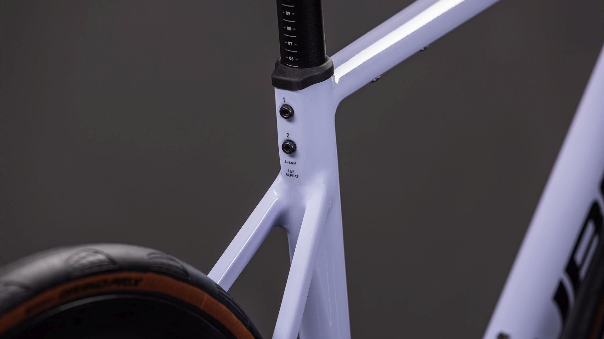 CUBE ATTAIN RACE ROAD BIKE 2026 CYCLAMEN' N 'BLACK