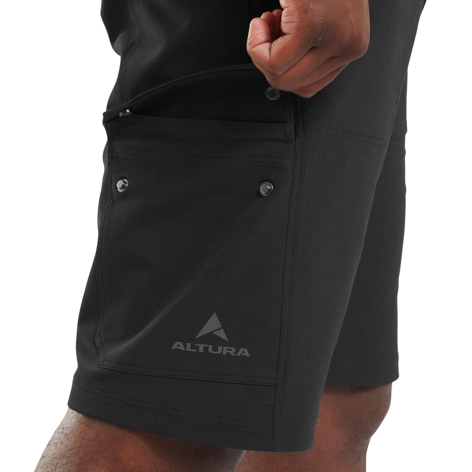 ALTURA ESKER CARGO BAGGY SHORTS + LINER BLACK