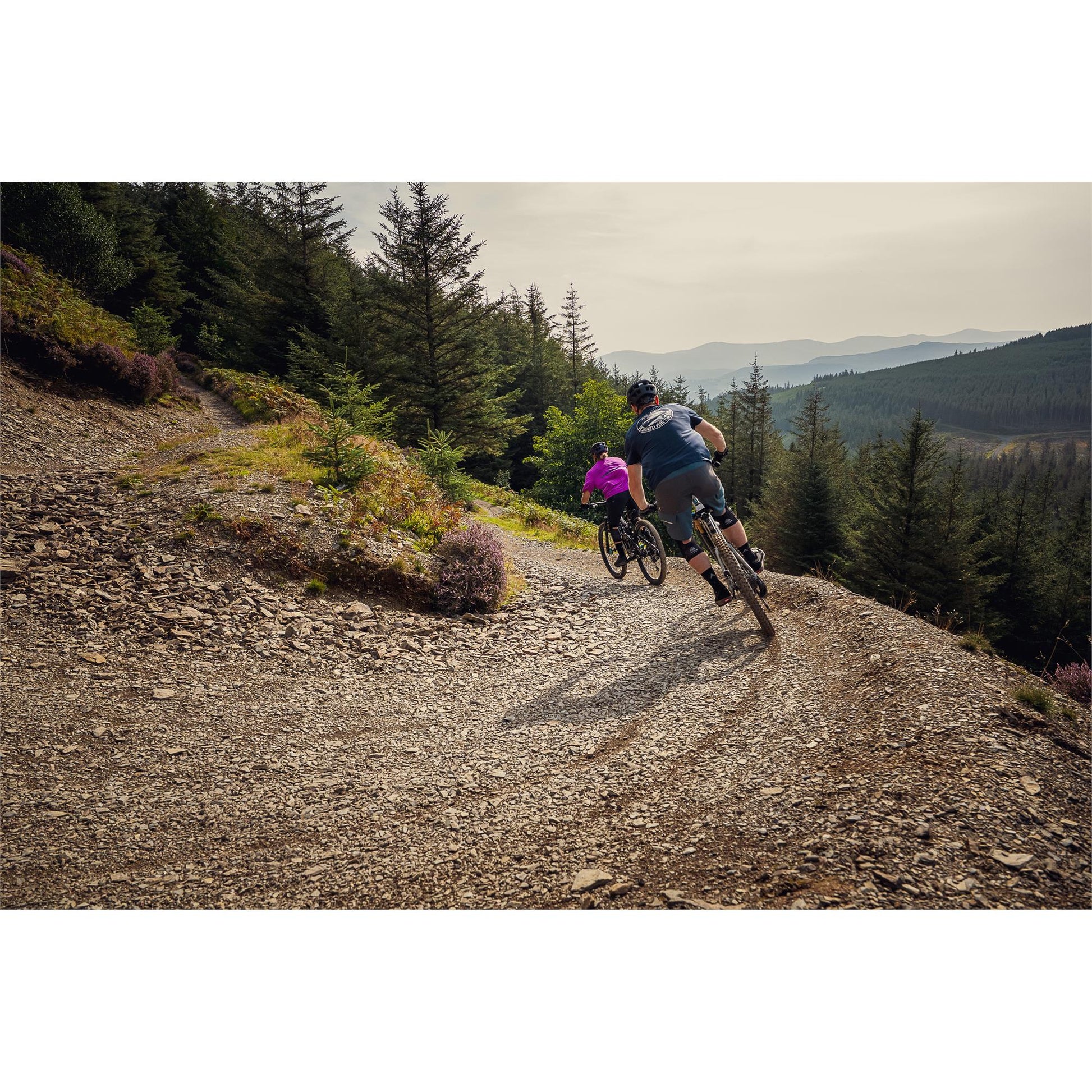 ALTURA ESKER CARGO BAGGY SHORTS + LINER BLACK