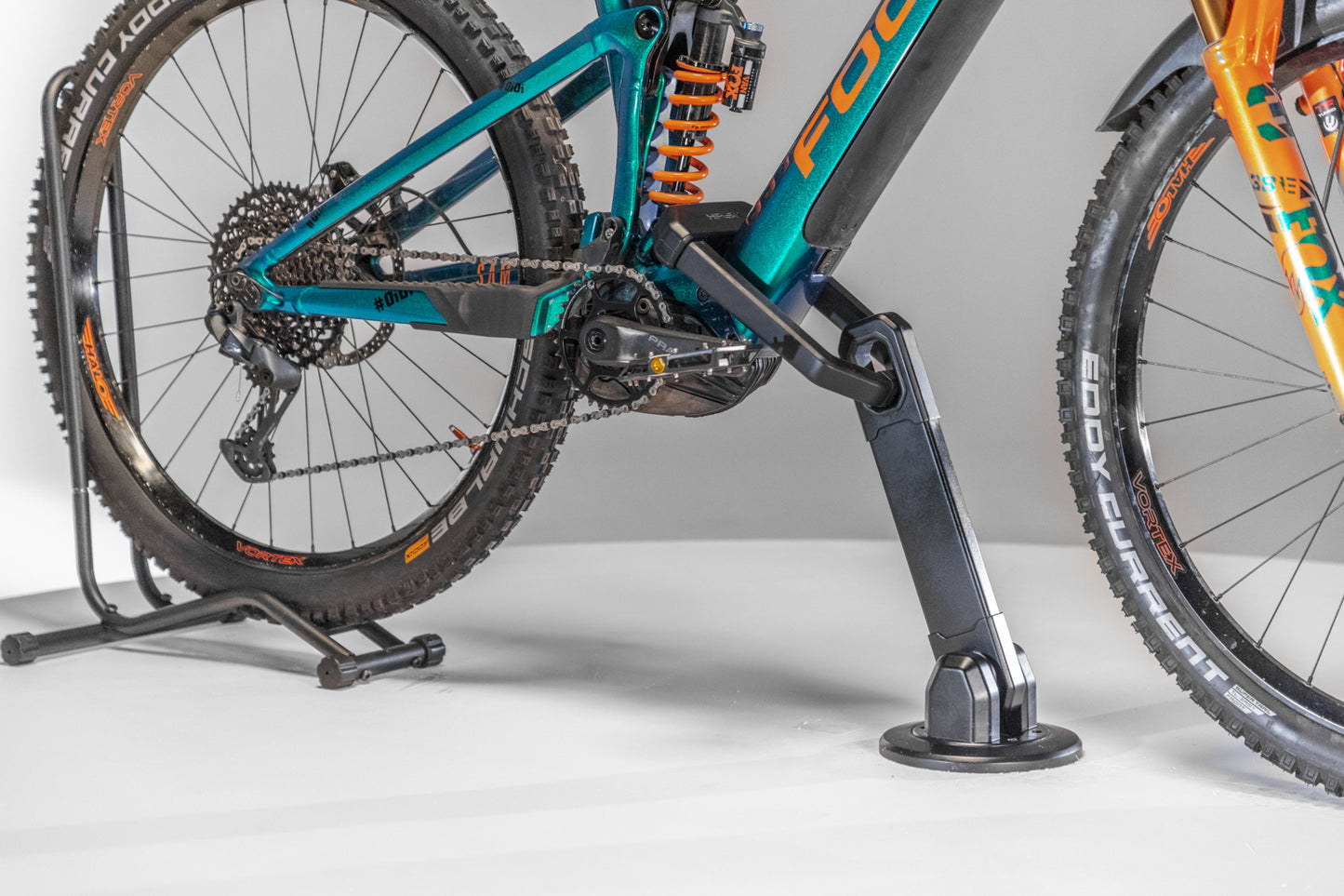 HIPLOK AX1000 WALL & GROUND ANCHOR