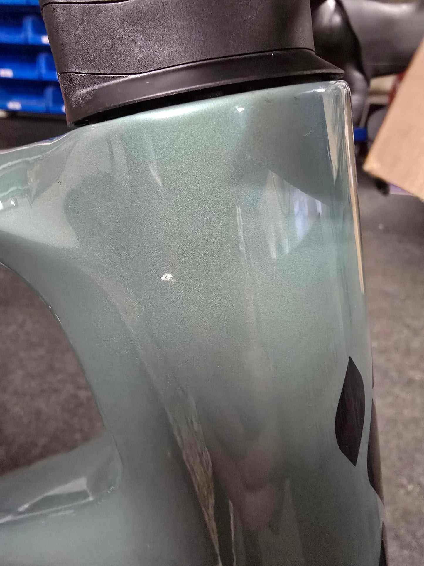 GIANT LIV AVAIL ADVANCED 3 ROAD BIKE 2026 SEAFOAM/COSMOS NAVY **CHIPPED**