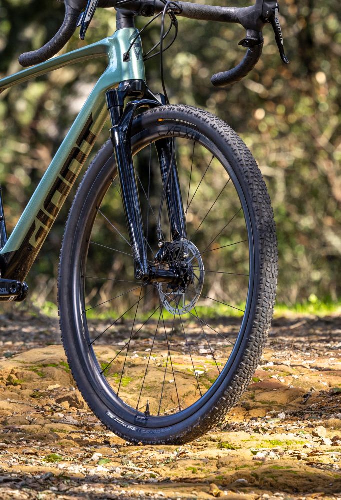 GIANT CROSSCUT GRIP 1 700x45c GRAVEL TYRE
