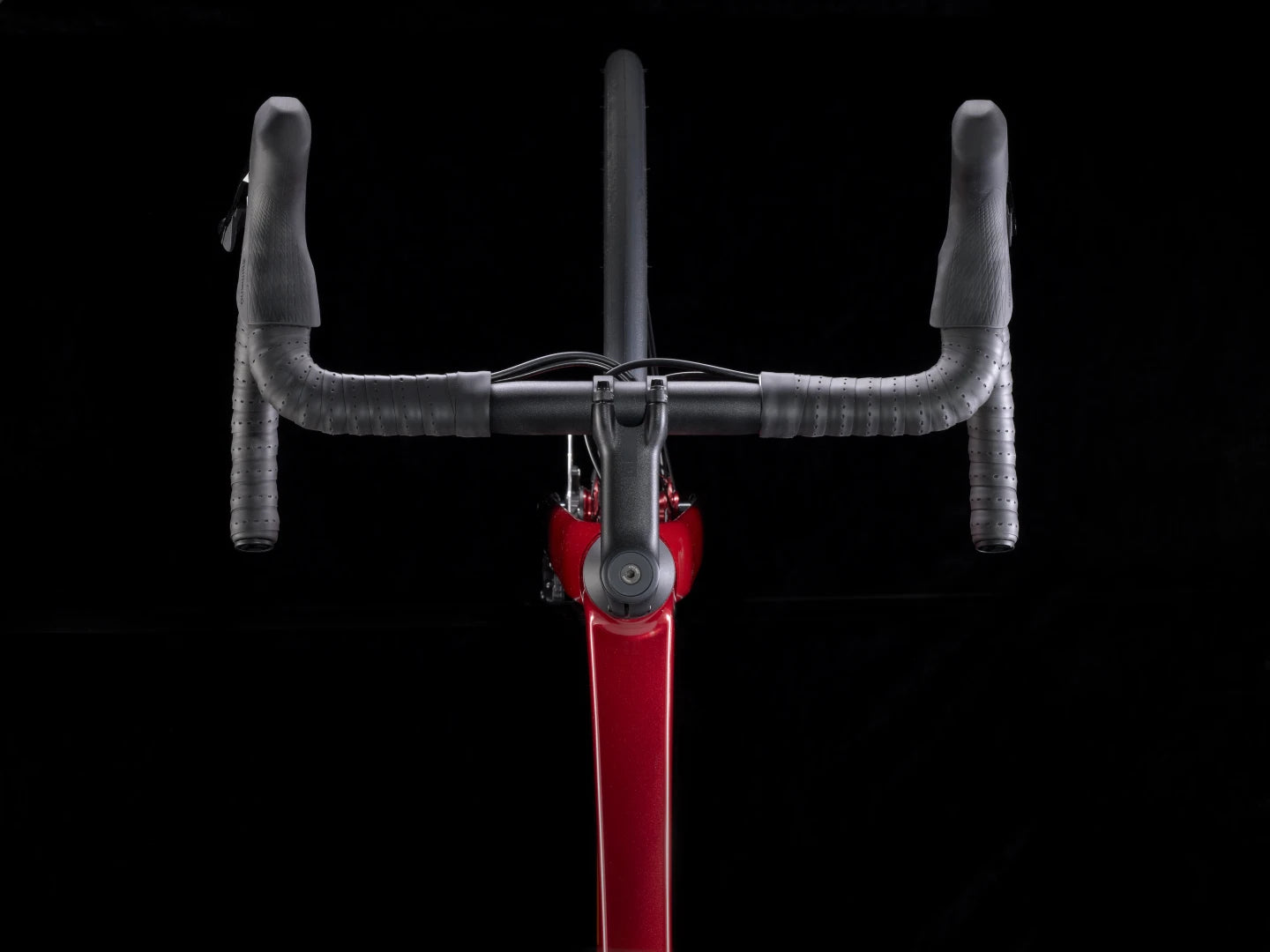 TREK EMONDA ALR 5 ROAD BIKE 2025 CRIMSON TO DARK CARMINE FADE - ONE OFF