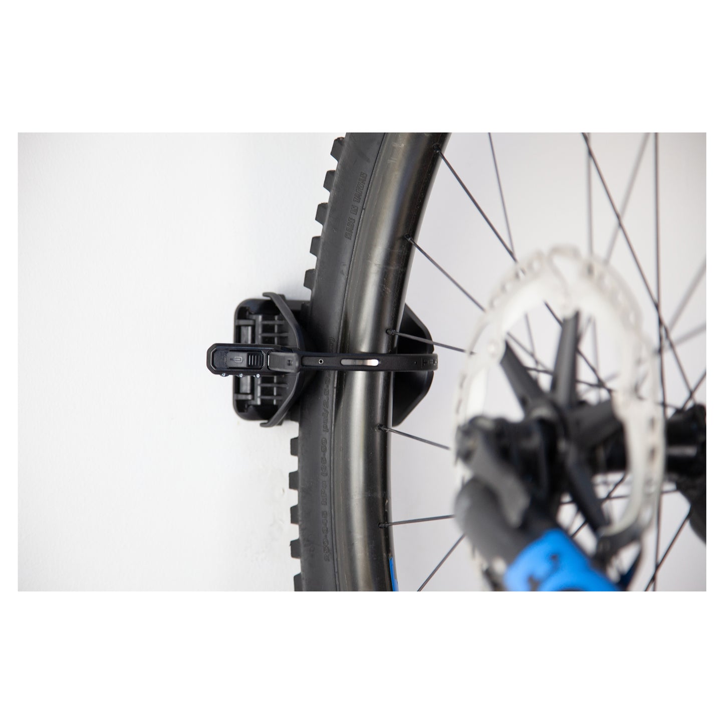 HIPLOK JAW+ WALL MOUNTED BIKE RACK WITH Z LOK