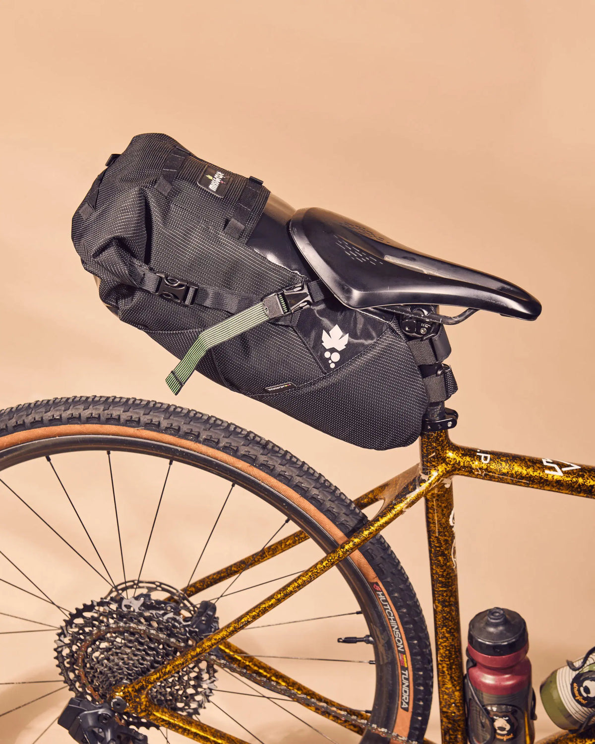 MISS GRAPE CLUSTER 13 WP SADDLE BAG