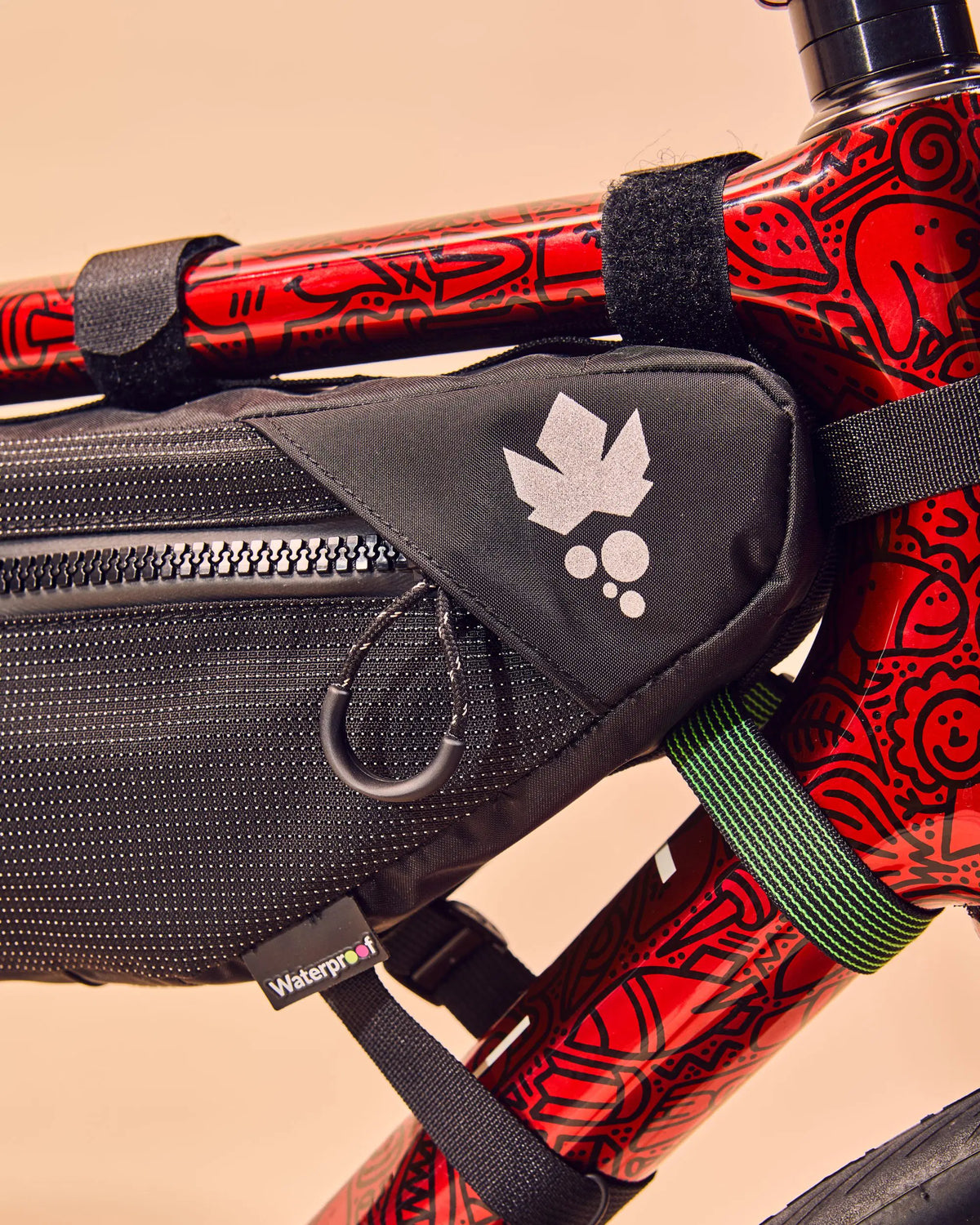 MISS GRAPE INTERNODE 6 WP FRAME BAG